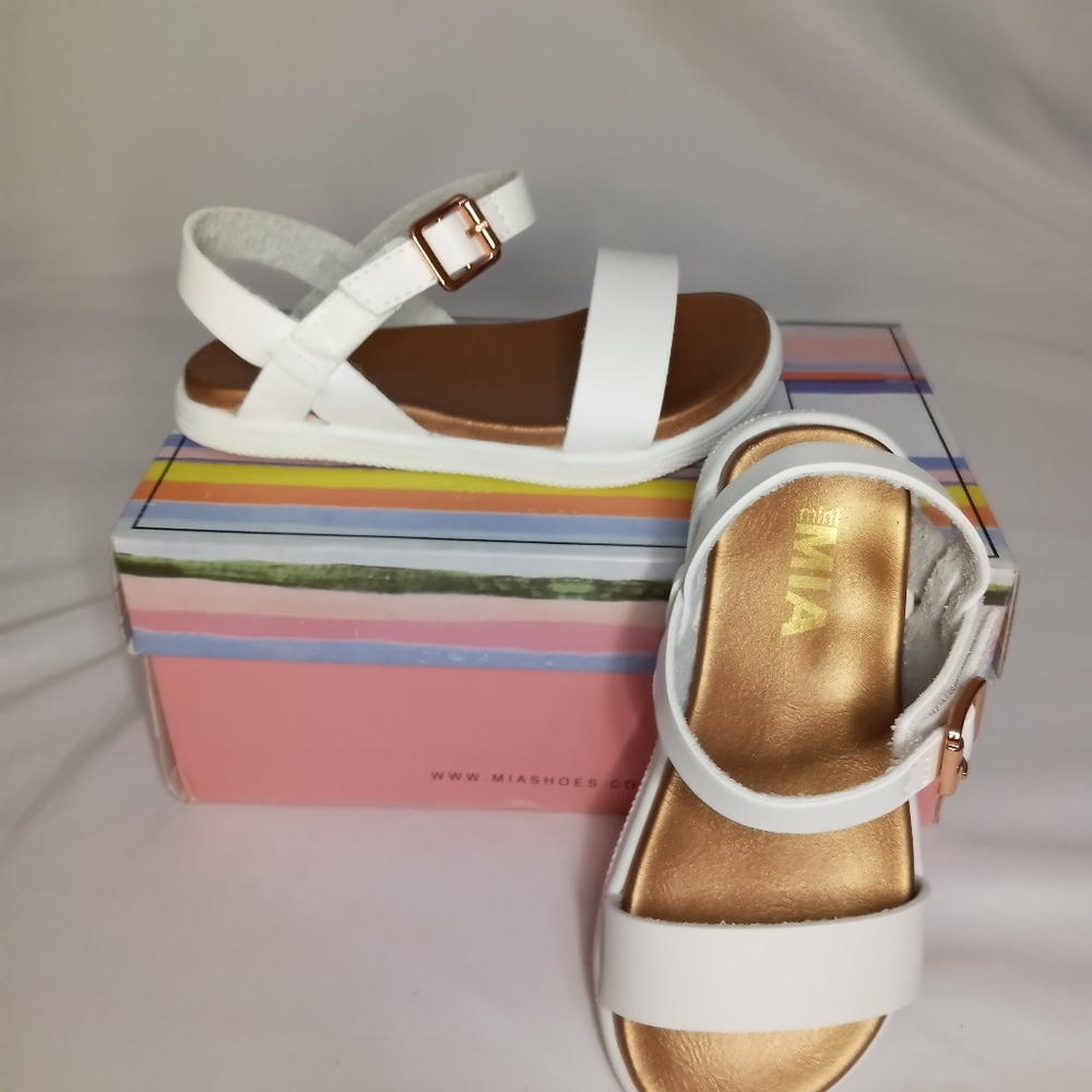 Mia Mini Sandals White Size 12M. Little Deedra